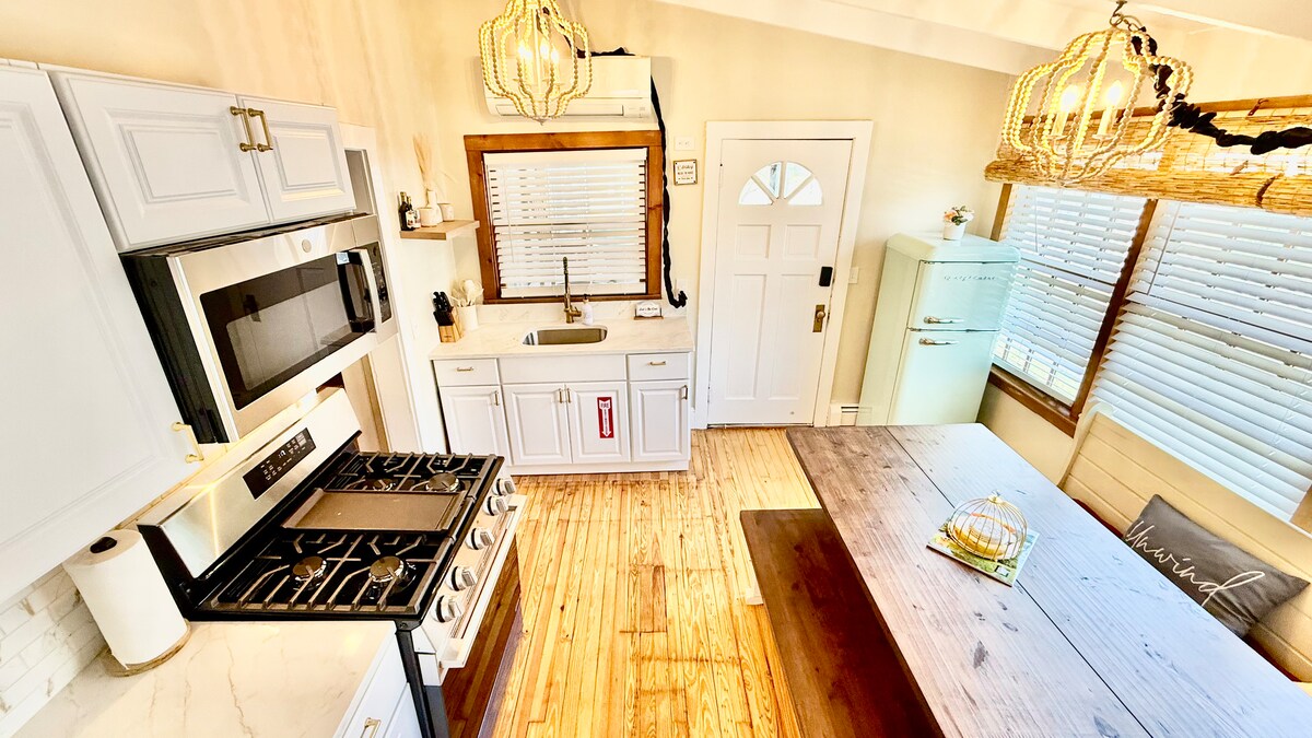 Full kitchen image 1