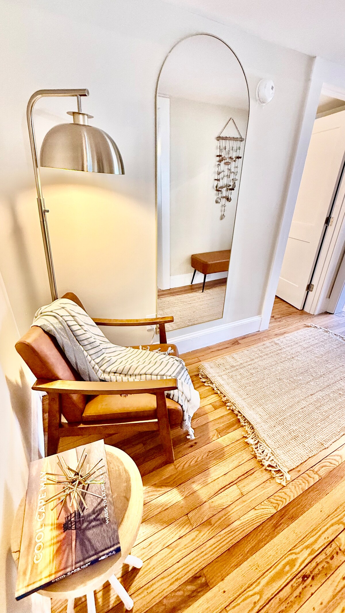 Living room image 9