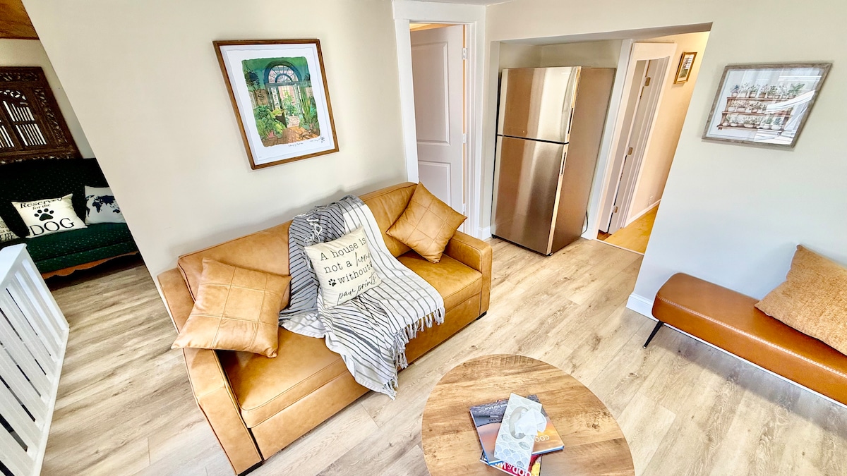 Living room image 9