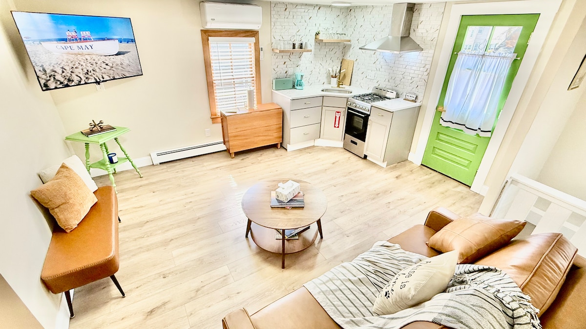 Living room image 7