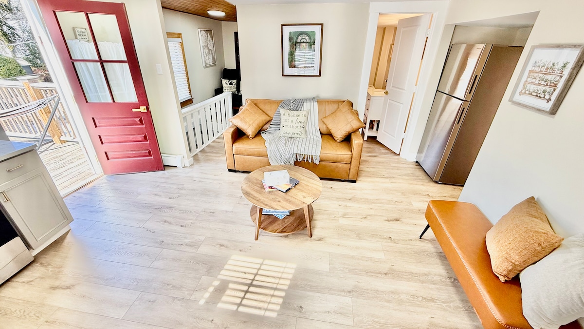 Living room image 13