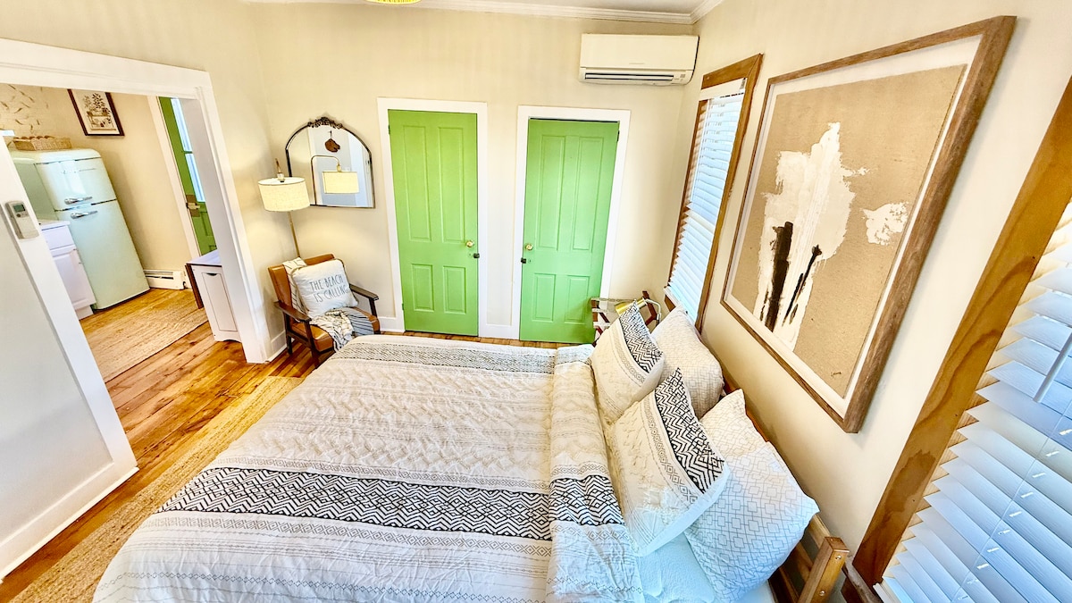 Bedroom image 2