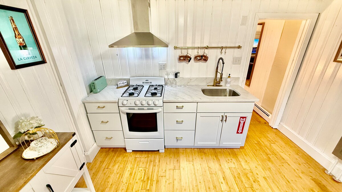 Full kitchen image 5