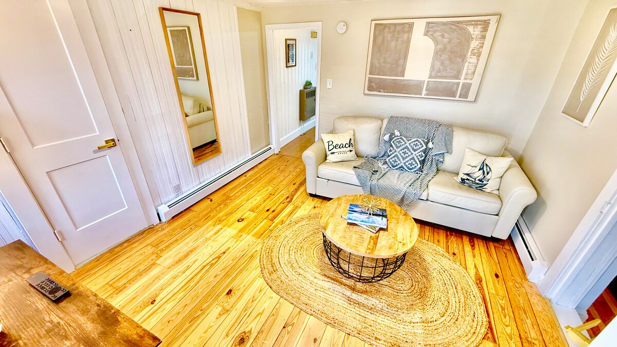 Living room image 2