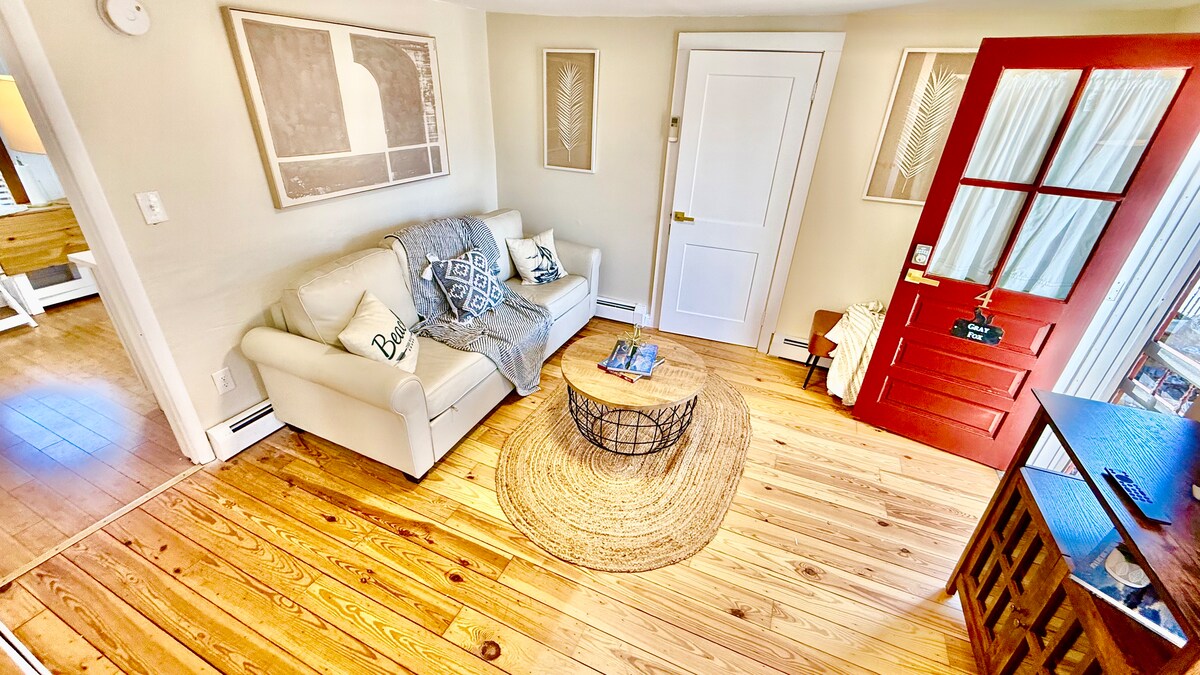 Living room image 3
