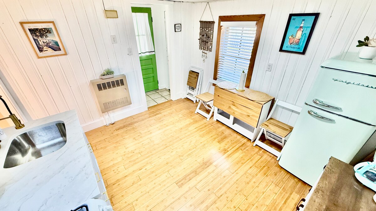Full kitchen image 7