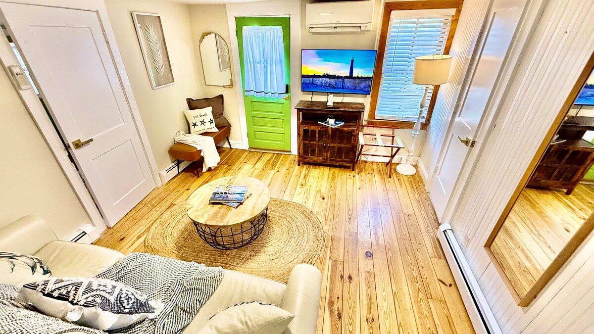 Living room image 9