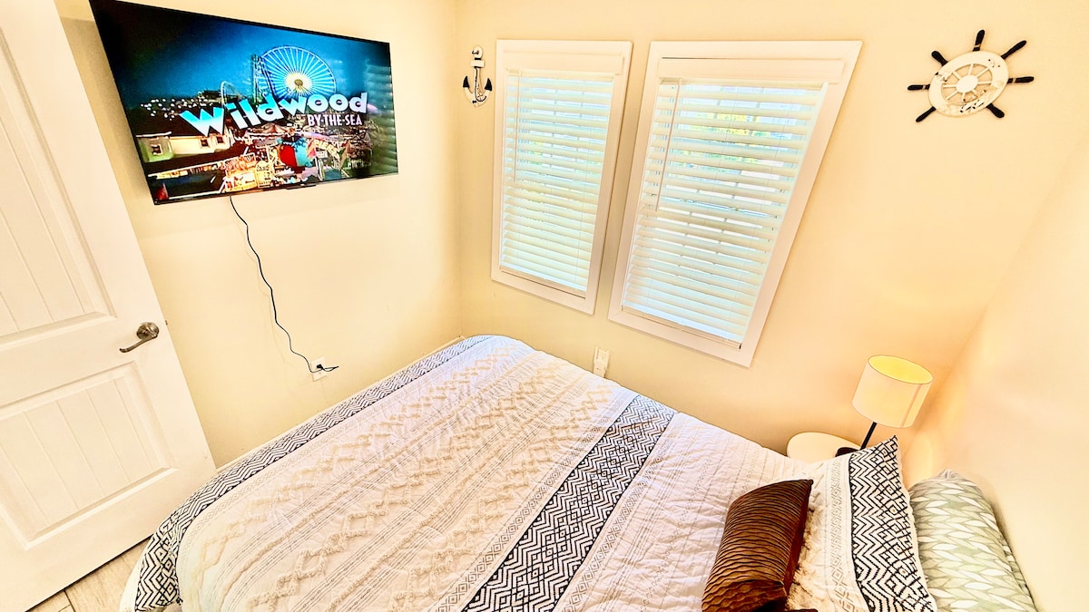 Bedroom image 7