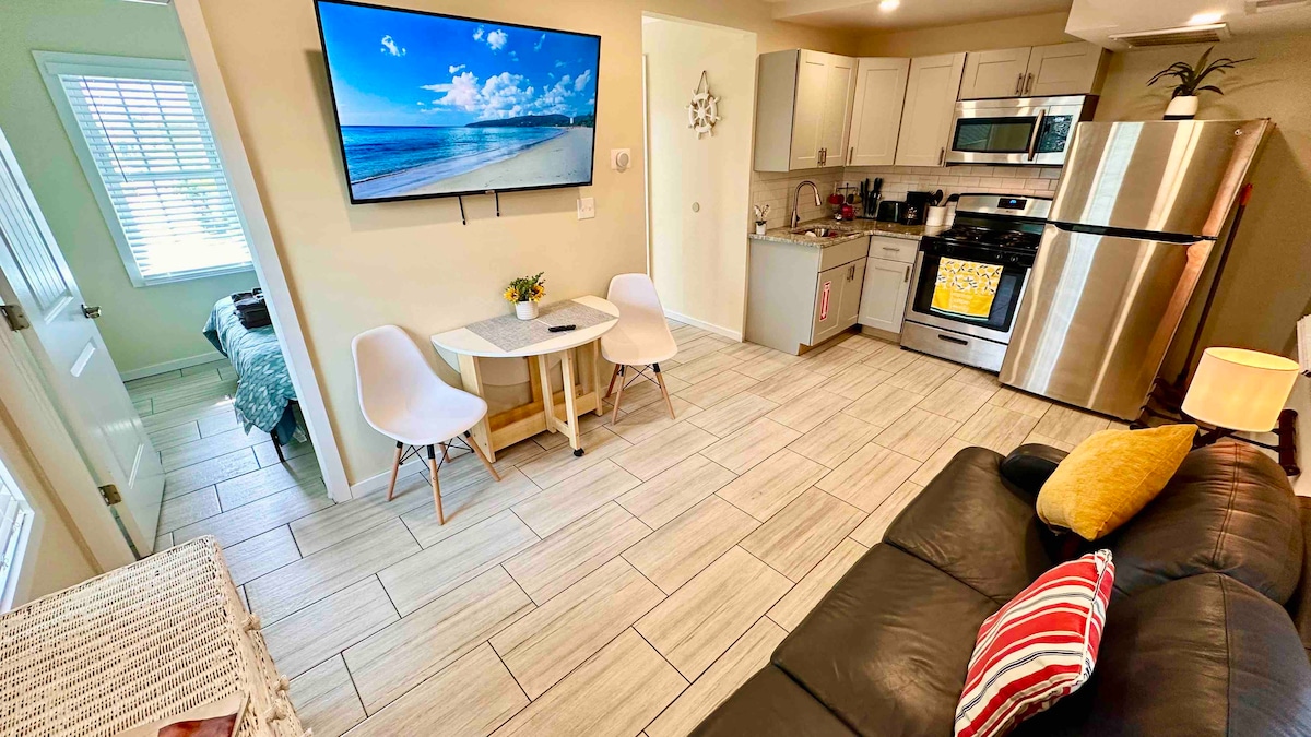 Full kitchen image 1
