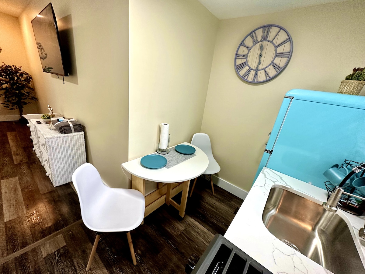 Kitchen with Foldable Table & Two Chairs