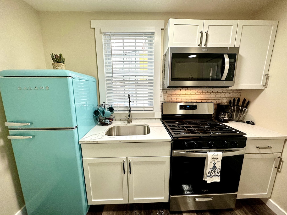 Kitchen with Foldable Table & Two Chairs