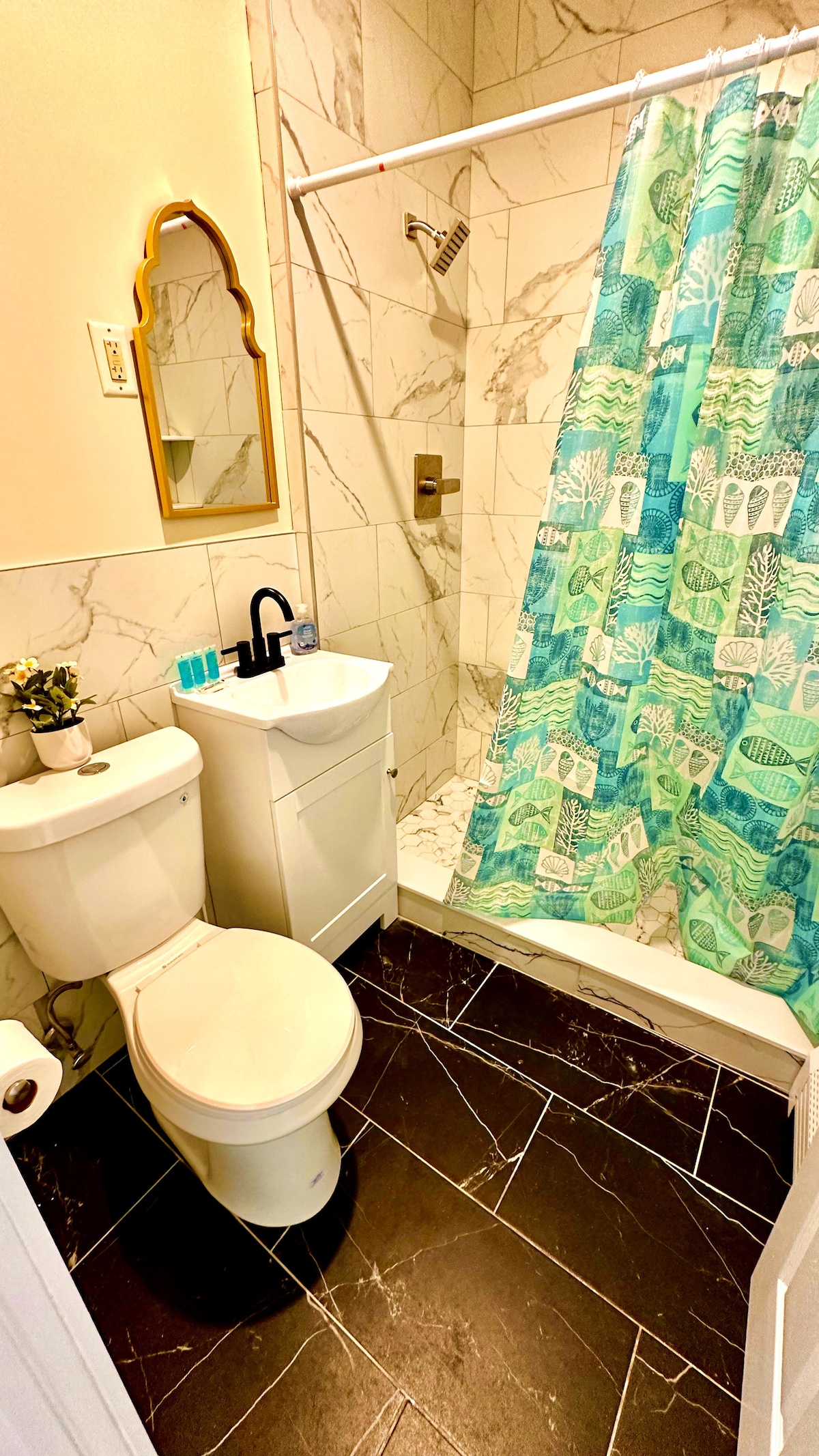 Experience the convenience and luxury of a fully equipped bathroom, complete with all the amenities to ensure a refreshi