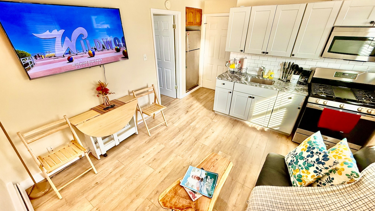 Full kitchen image 2