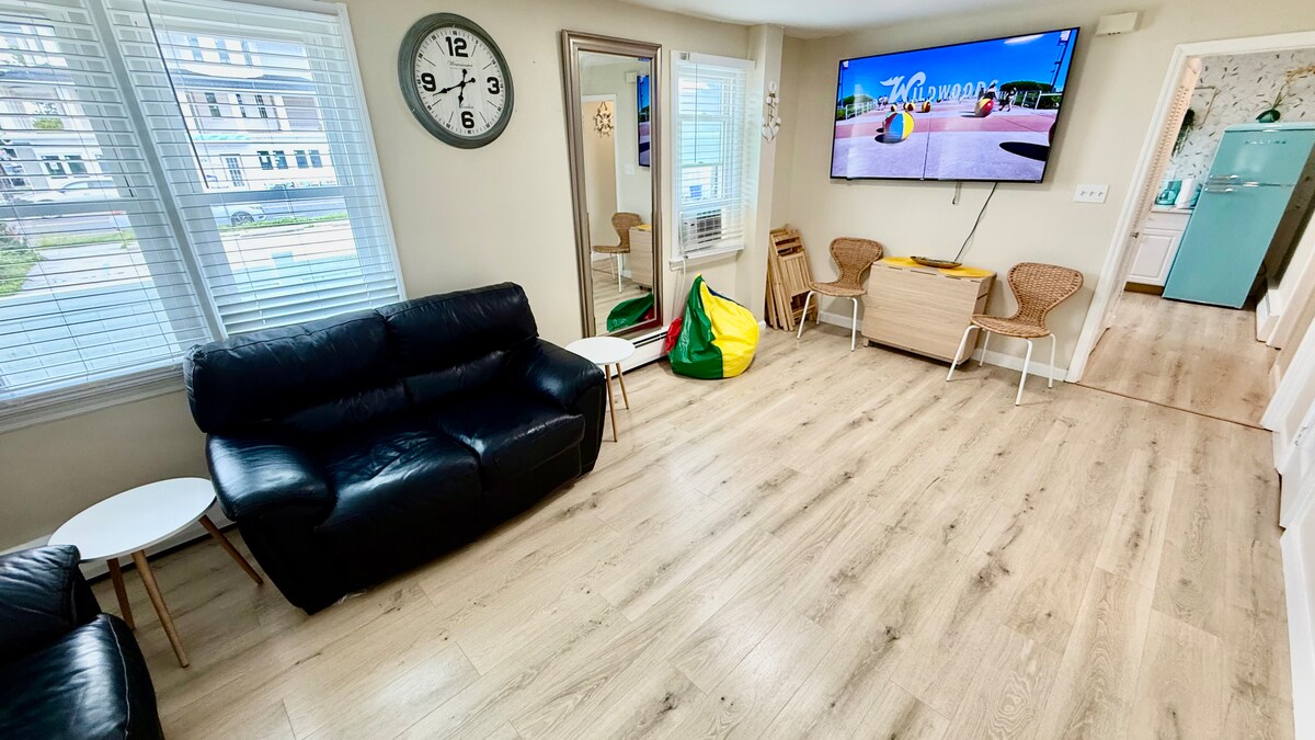 Living room image 2
