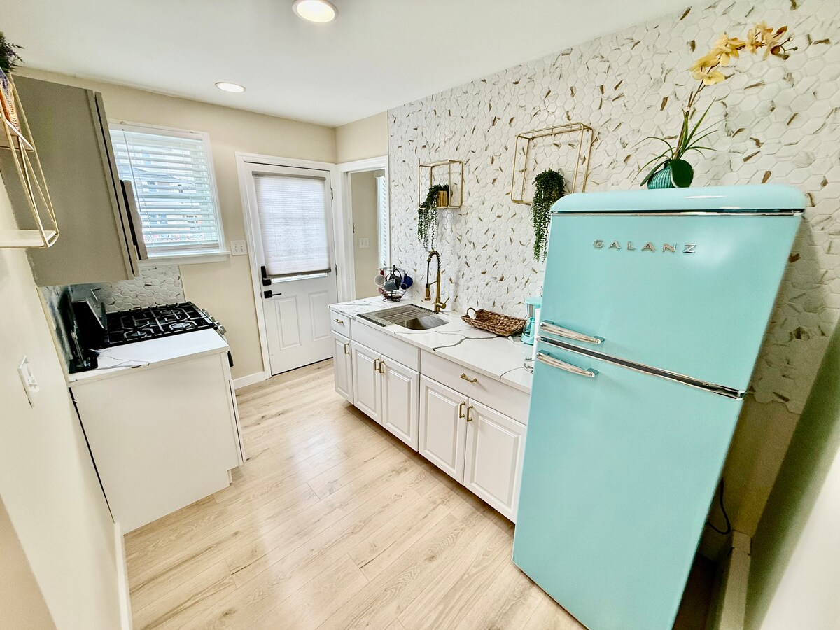 Full kitchen image 4