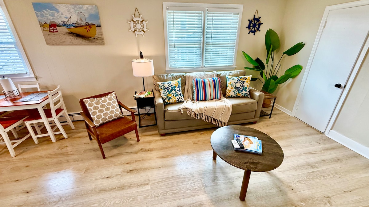 Living room image 5