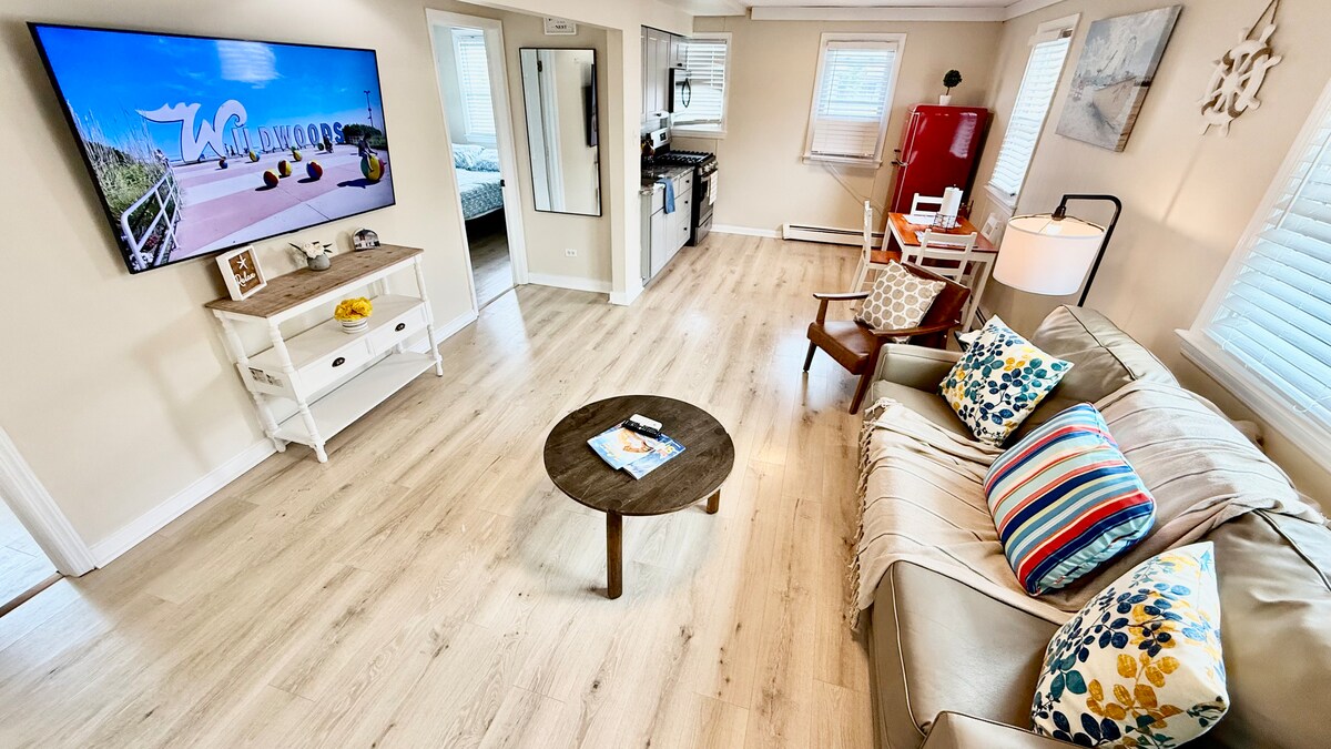 Living room image 15