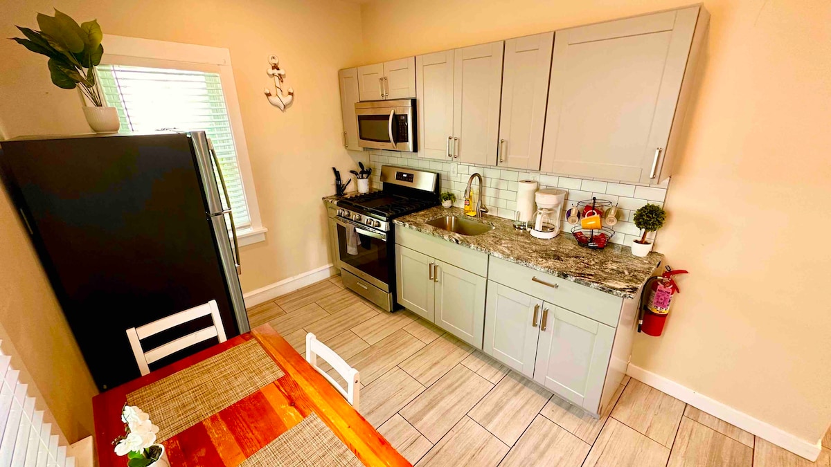 Full kitchen image 3