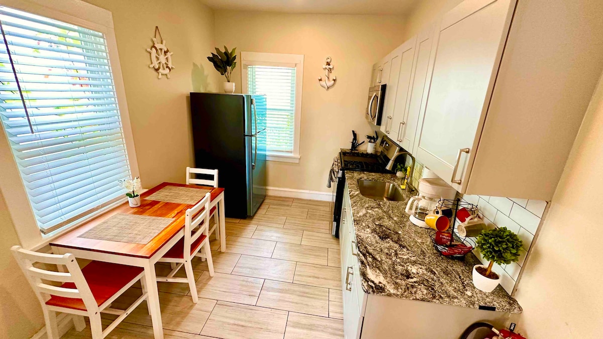 Dining area image 1