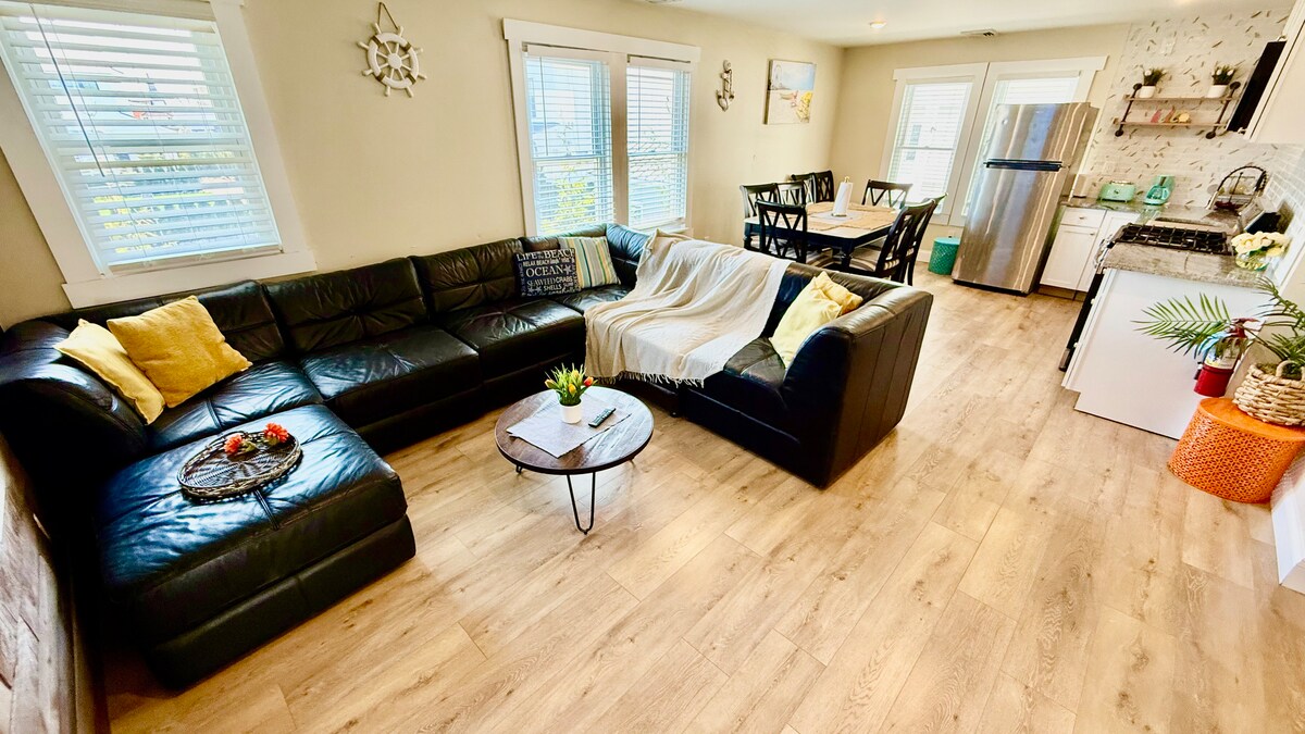 Living room image 2