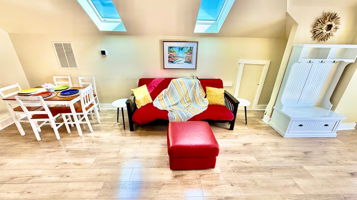 Living room image 11