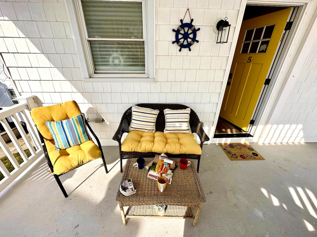 Experience the ultimate retreat on your own private, breezy deckβa haven meticulously curated for the perfect enjoyment