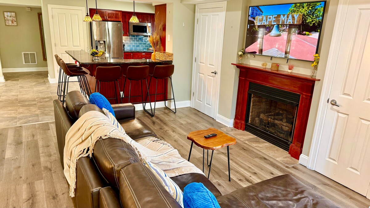 Living room image 16