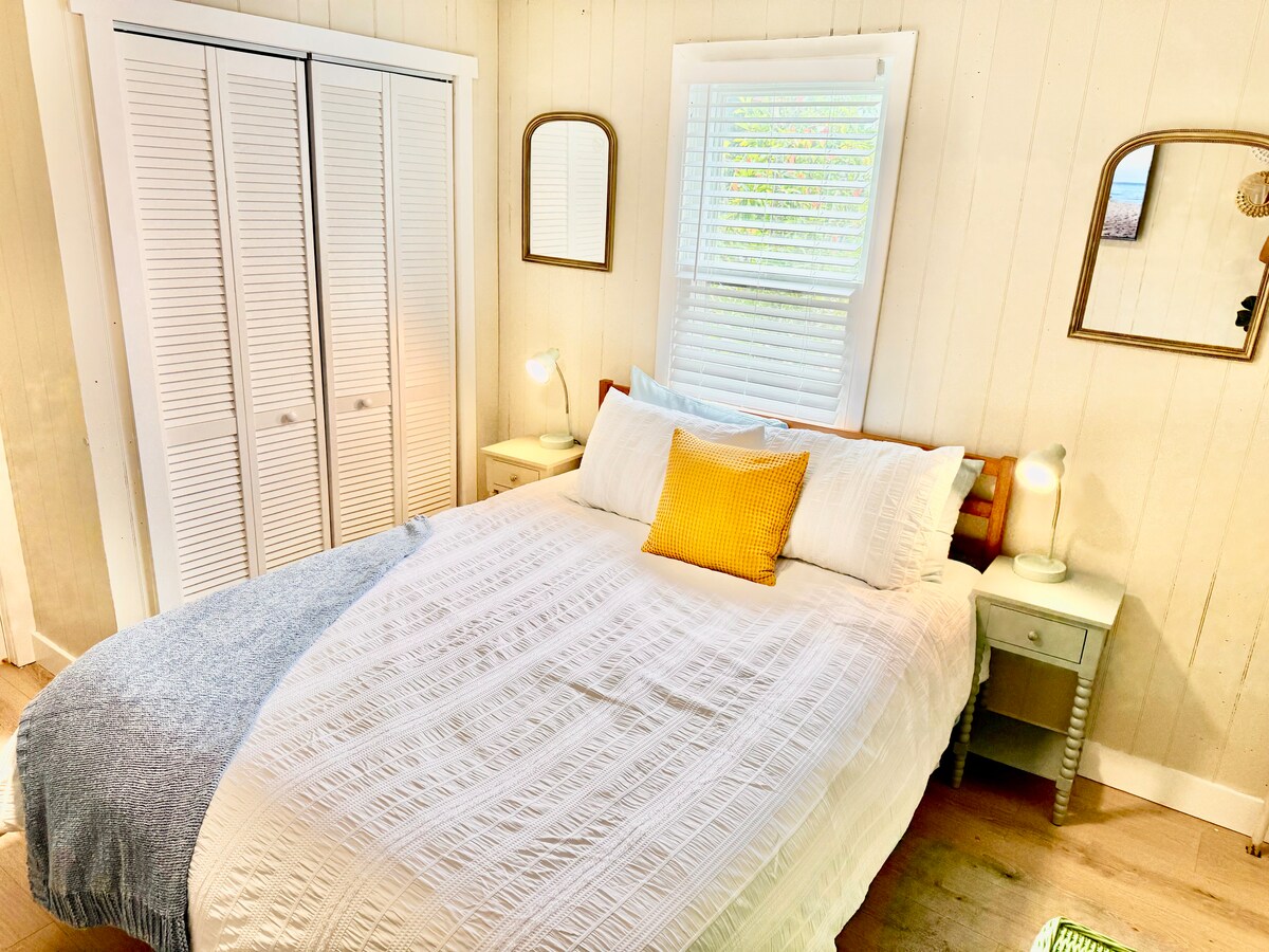 Bedroom image 1