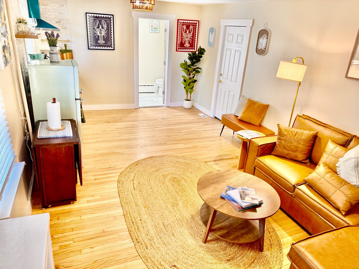 Living room image 5