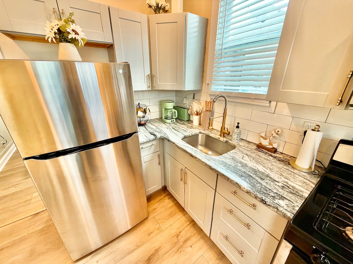 Full kitchen image 5