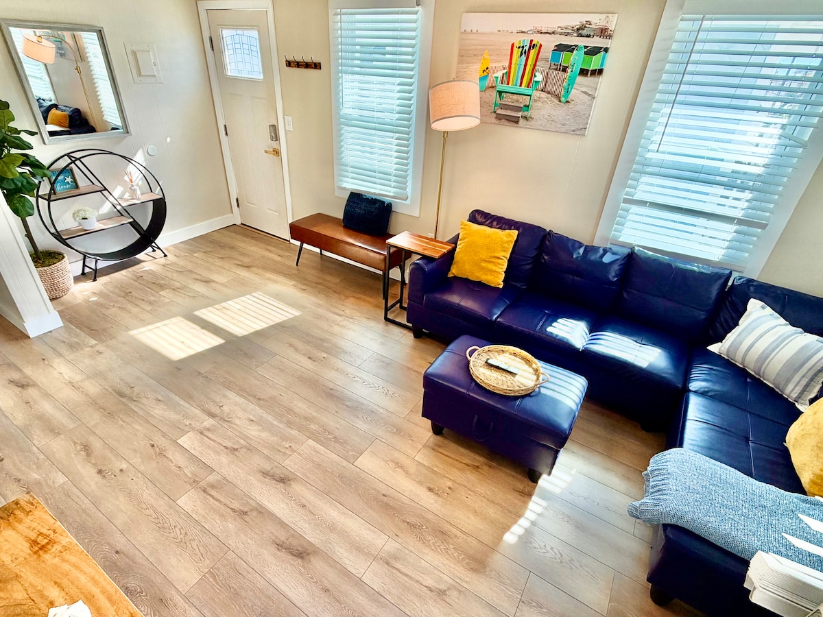 Living room image 12