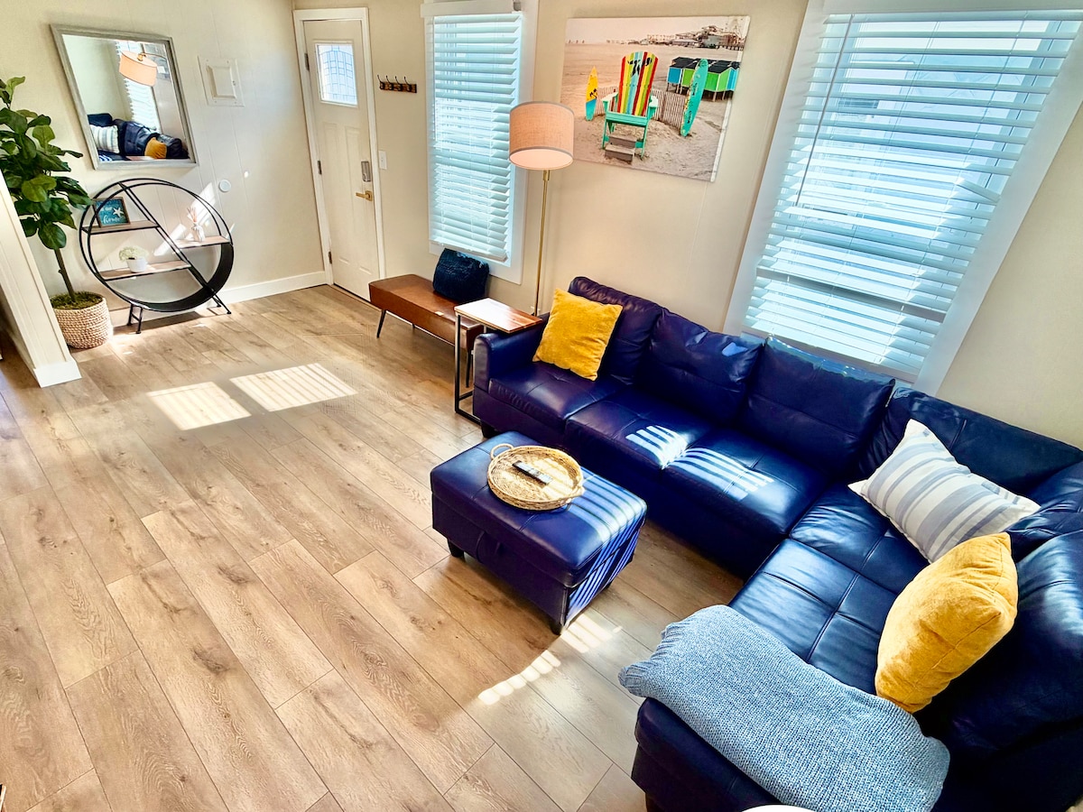 Living room image 11
