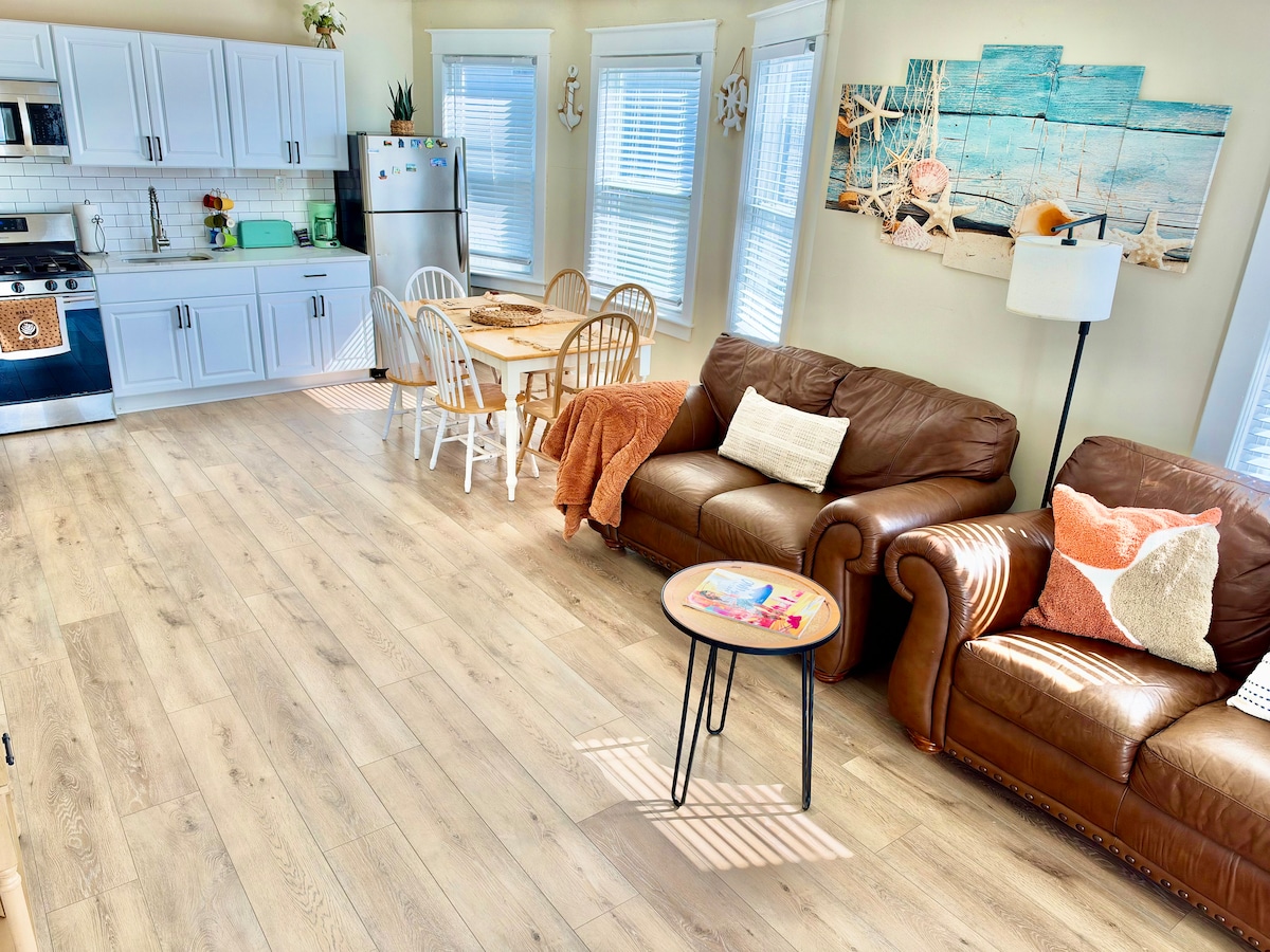 Living room image 8