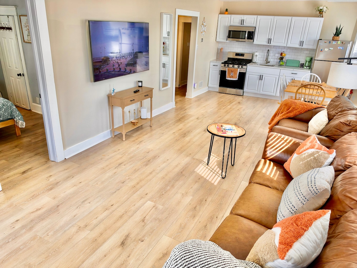 Living room image 5