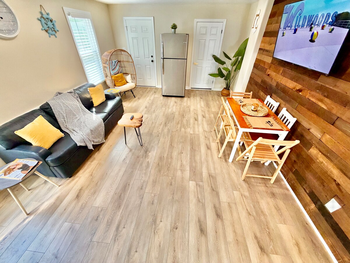 Living room image 2