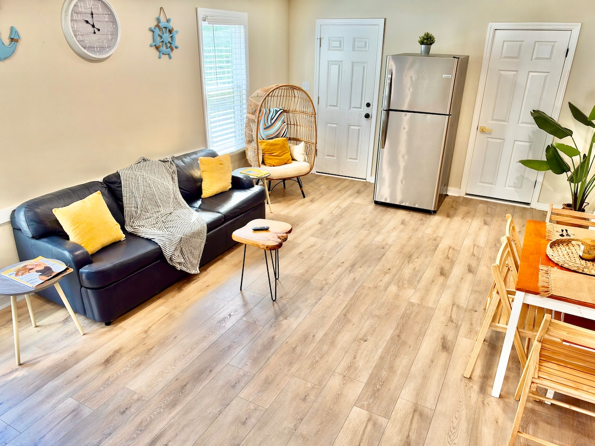 Living room image 10