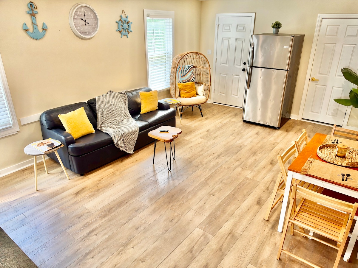 Living room image 9