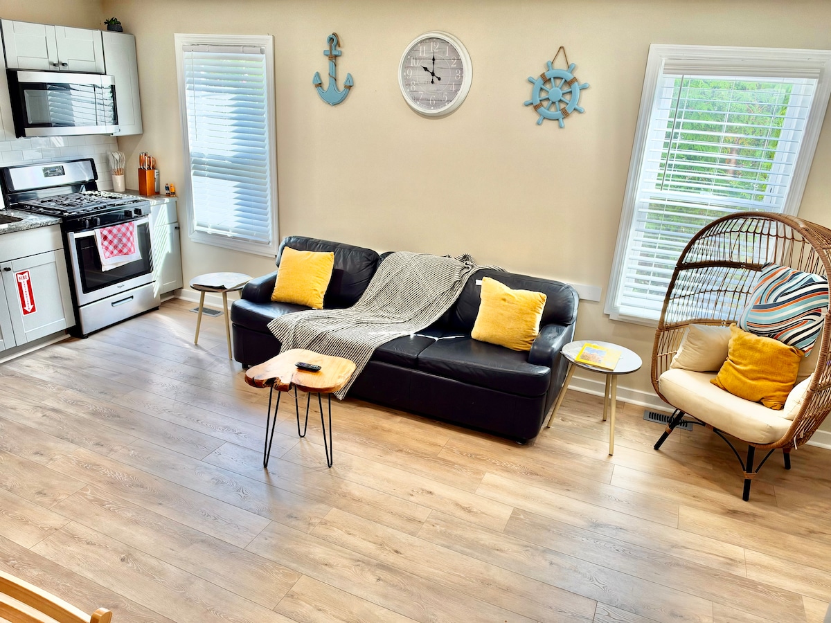 Living room image 15
