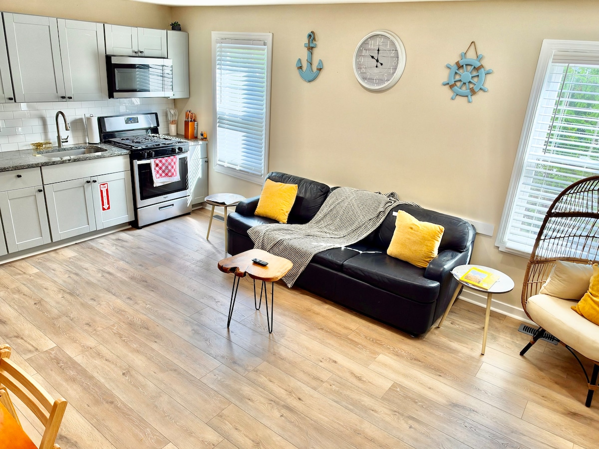 Living room image 14