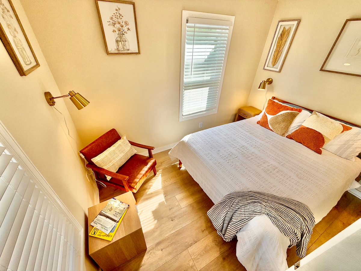 Bedroom 1 image 7