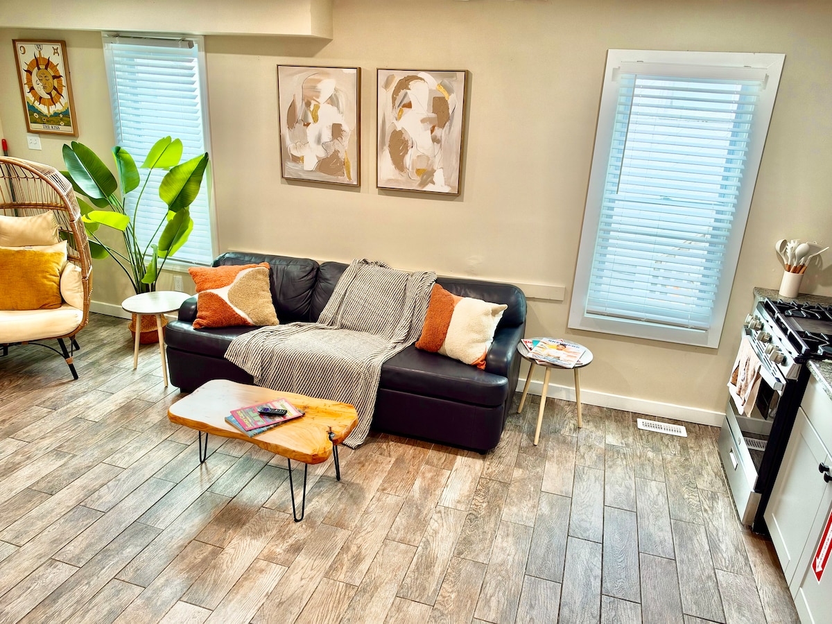 Living room image 2