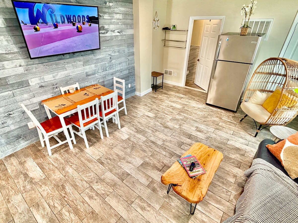 Living room image 8