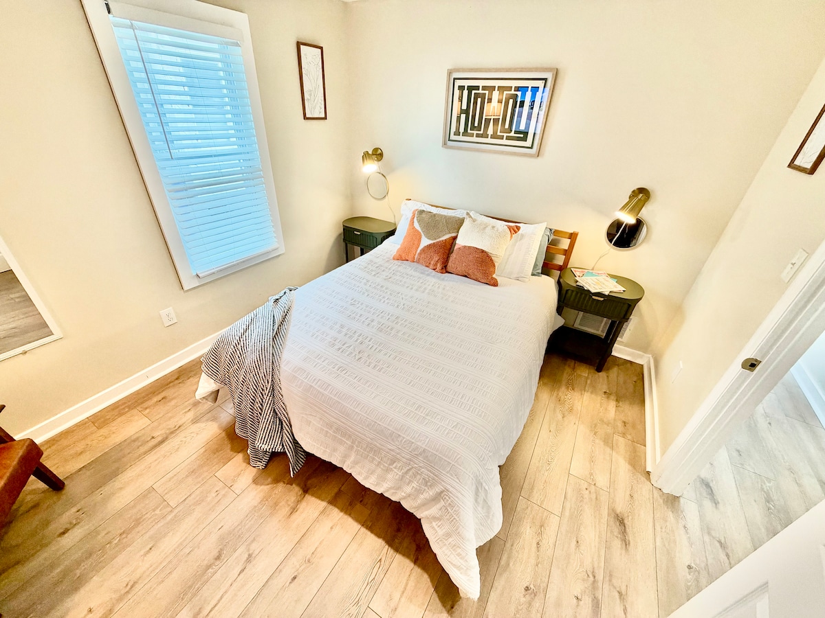 Bedroom 1 image 1