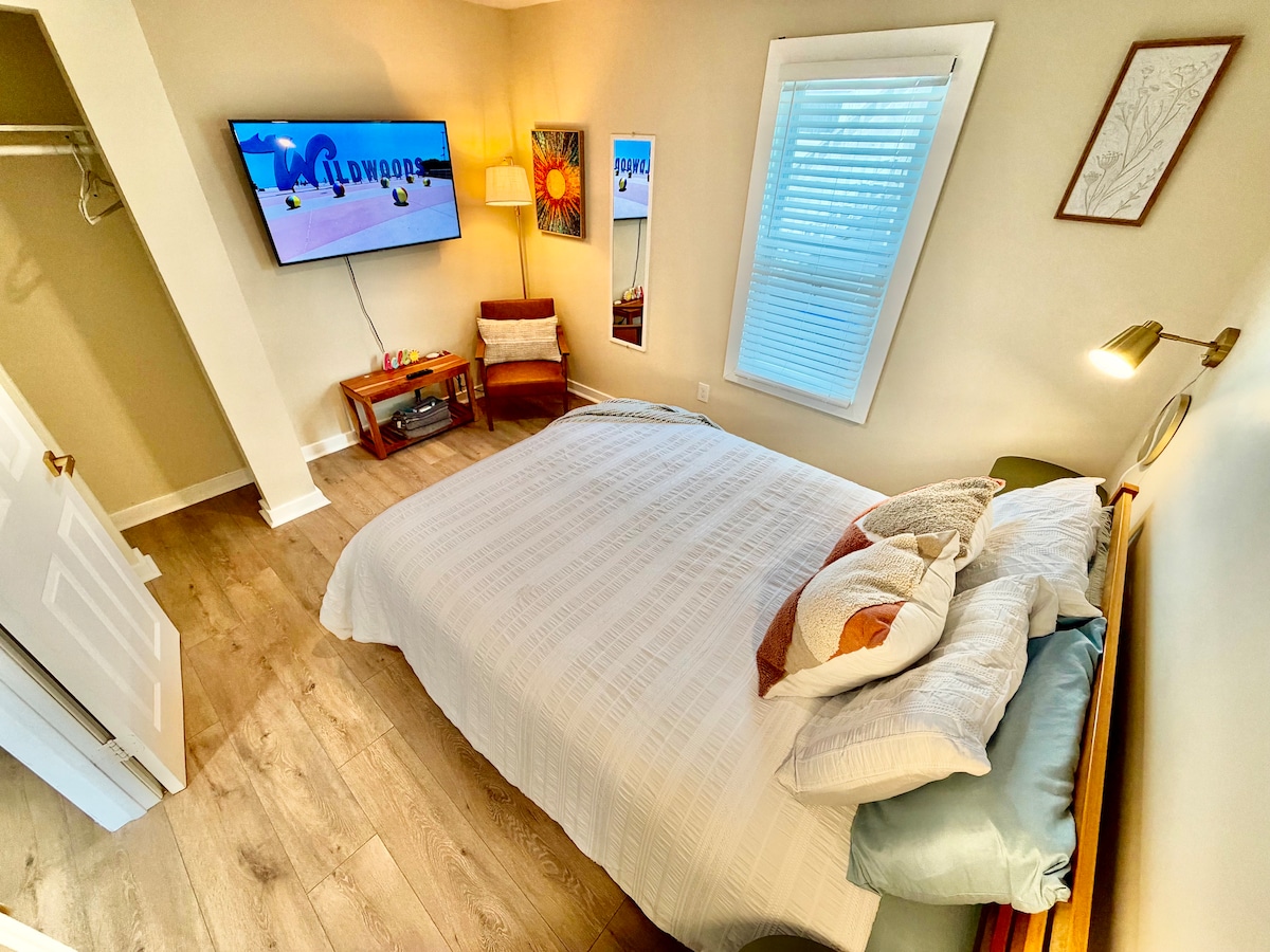 Bedroom 1 image 7