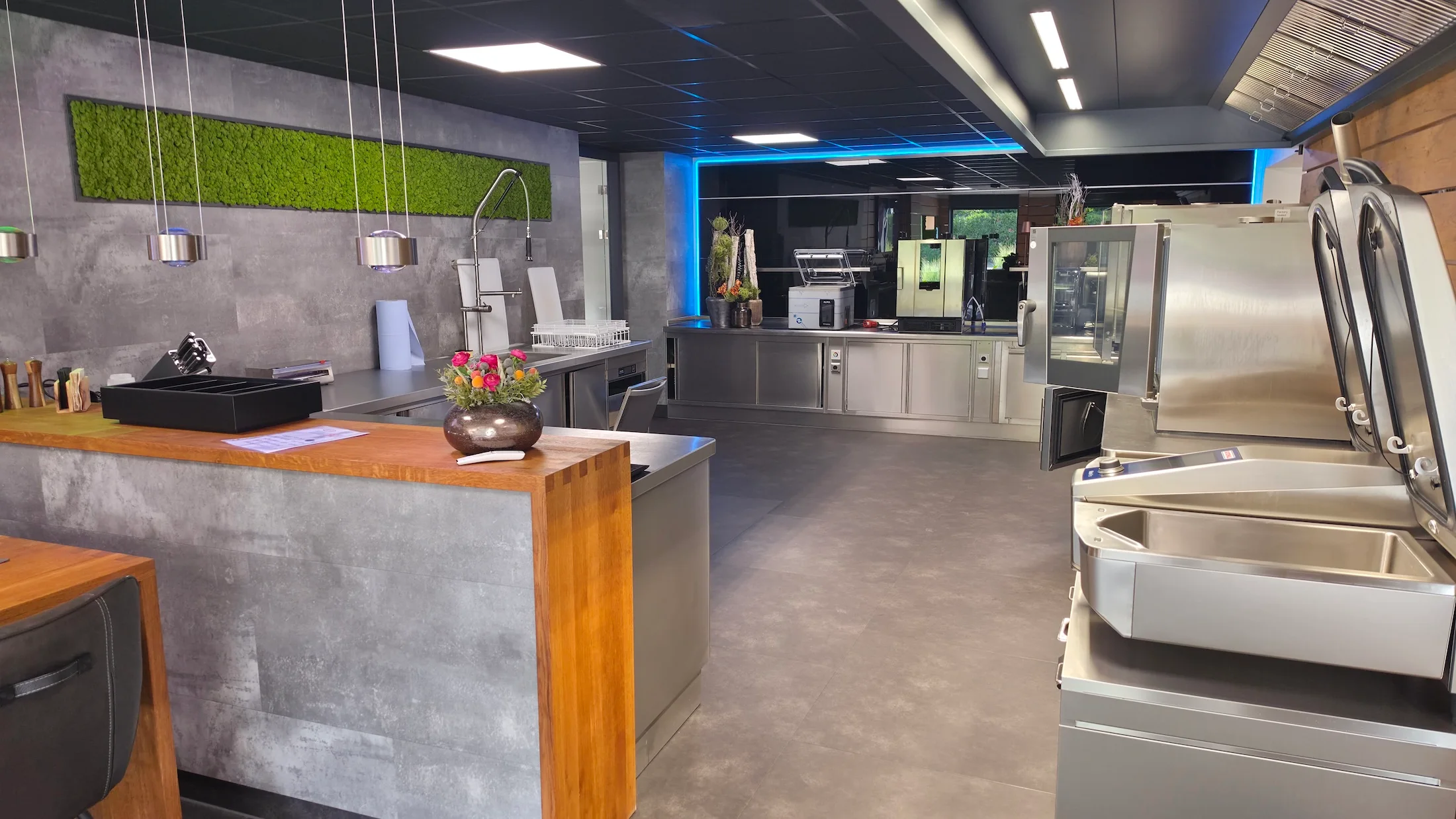 Ausstellung der Halisch GmbH in Borken mit Schauküche, Combidämpfer und Kaffeebar
