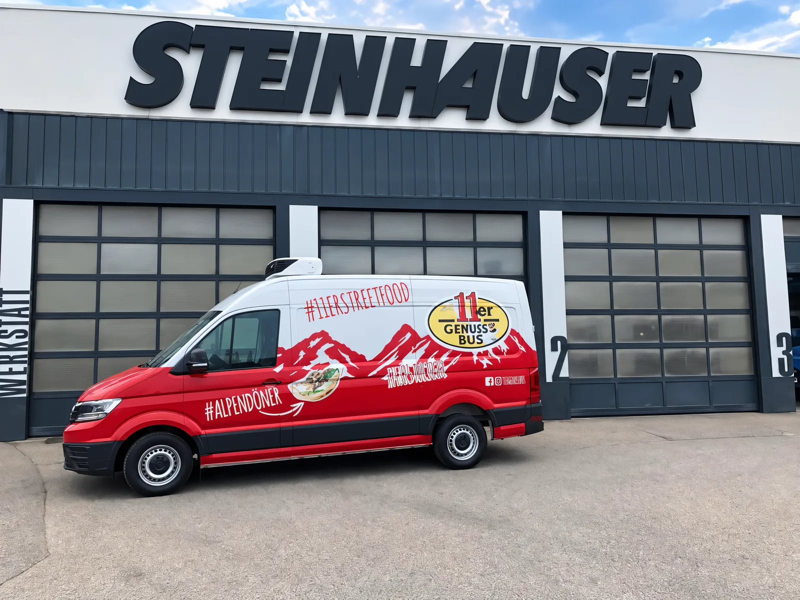 Kuehlfahrzeug von Steinhauser fuer Fisch und Feinkost