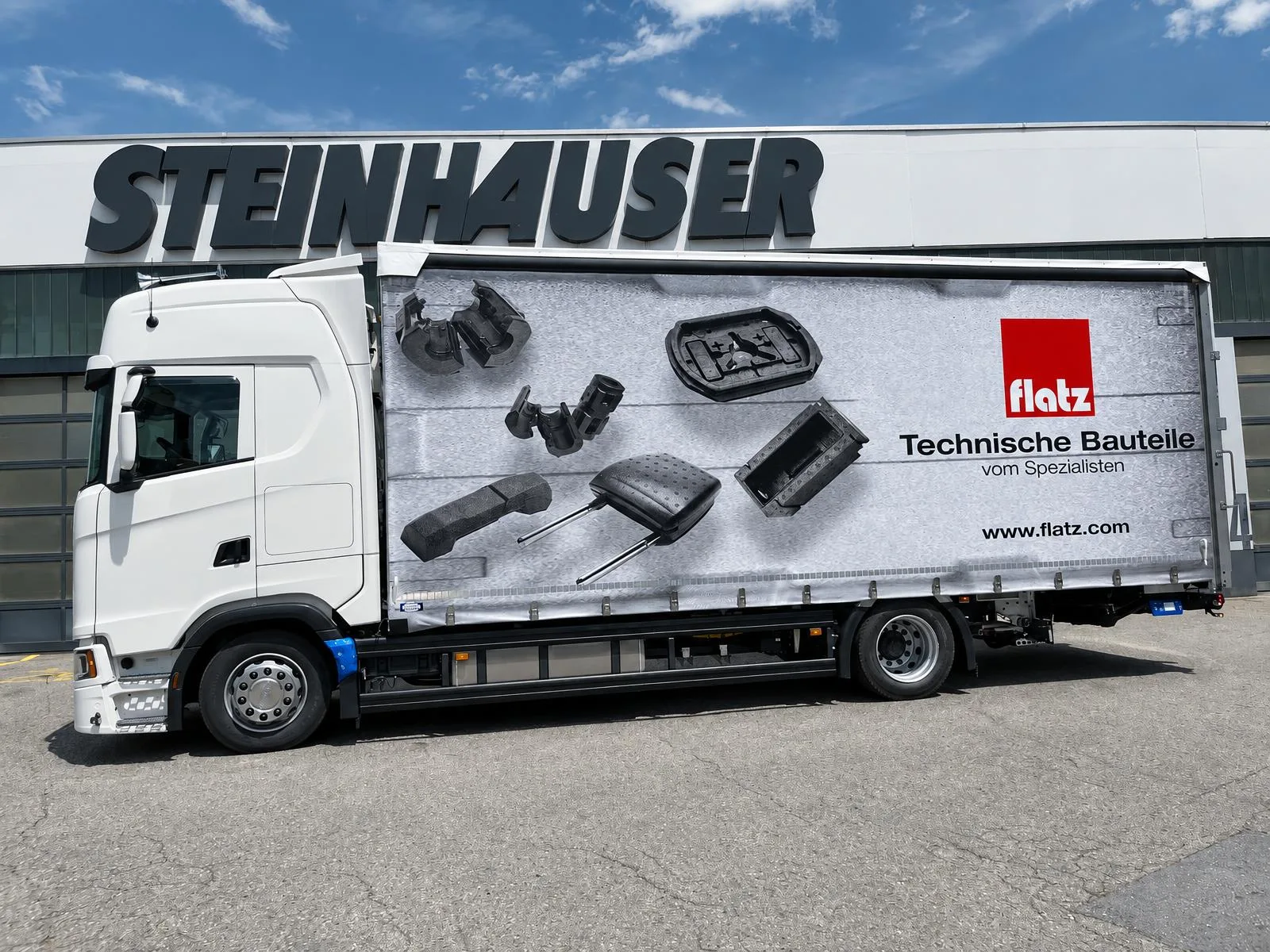 Fahrzeug mit Schiebeplanenaufbau von Steinhauser (Bild 3)