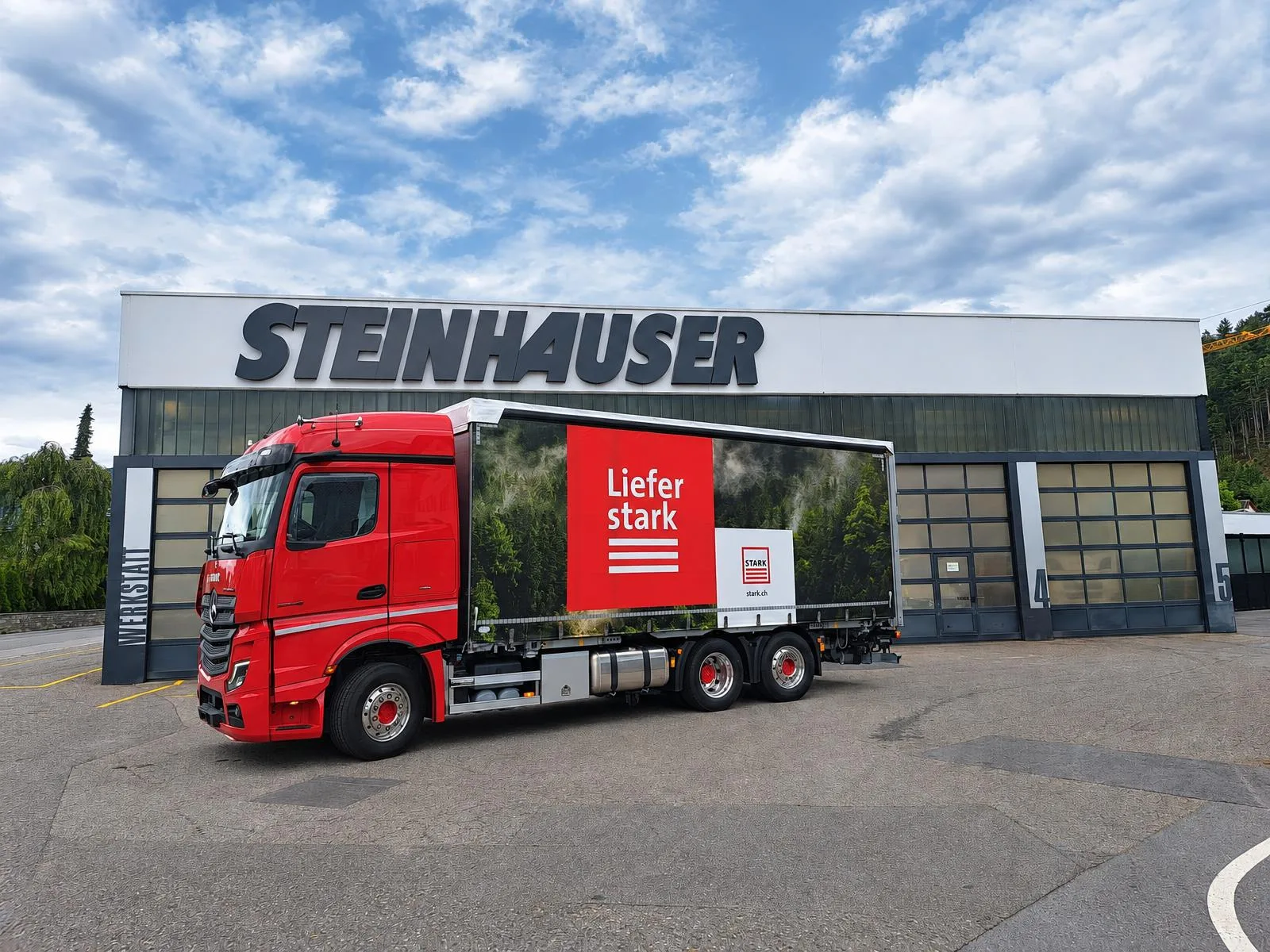Fahrzeug mit Wechselrahmen von Steinhauser (Bild 3)