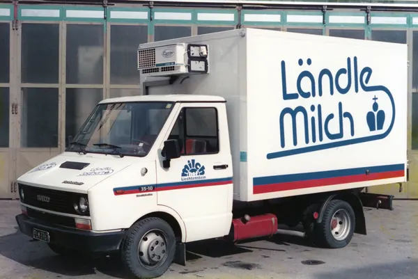 Kühlkoffer-Transporter von Ländle Milch