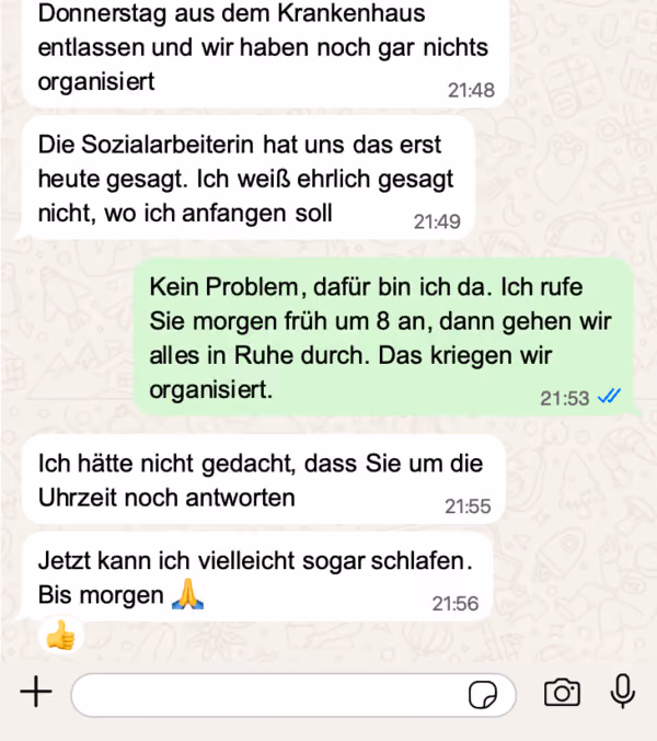 WhatsApp-Nachricht der Betreuungskraft über die Entlassung aus dem Krankenhaus